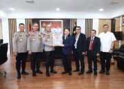 Responsif Dalam Pemberantasan Narkoba dan TPPO, Kapolda Kalbar Terima Penghargaan Presisi Award Dari Lemkapi