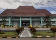 Akademisi Unsri Tunda Pertemuan Bahas Penghentian Cawe-cawe Jokowi di Pilpres 2024